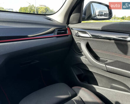 Черный БМВ Х1, объемом двигателя 2 л и пробегом 317 тыс. км за 18000 $, фото 7 на Automoto.ua