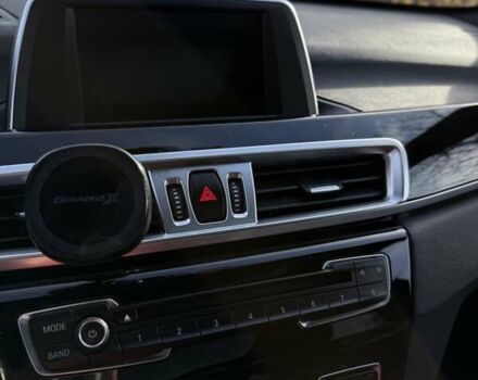 Чорний БМВ Х1, об'ємом двигуна 2 л та пробігом 174 тис. км за 16500 $, фото 4 на Automoto.ua