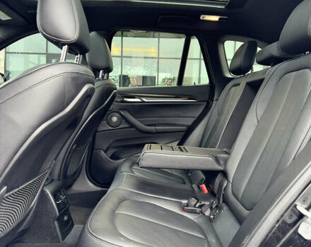 Чорний БМВ Х1, об'ємом двигуна 2 л та пробігом 187 тис. км за 17999 $, фото 19 на Automoto.ua