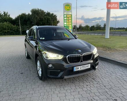 Черный БМВ Х1, объемом двигателя 1.5 л и пробегом 180 тыс. км за 17500 $, фото 54 на Automoto.ua
