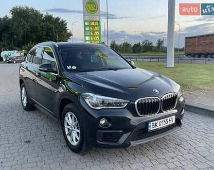 Черный БМВ Х1, объемом двигателя 1.5 л и пробегом 180 тыс. км за 17500 $, фото 1 на Automoto.ua