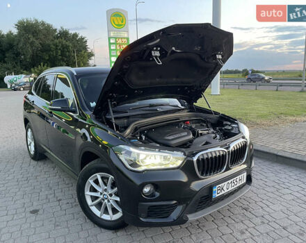Черный БМВ Х1, объемом двигателя 1.5 л и пробегом 180 тыс. км за 17500 $, фото 45 на Automoto.ua