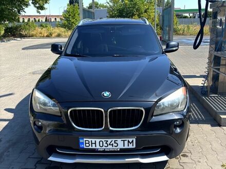 Чорний БМВ Х1, об'ємом двигуна 2 л та пробігом 205 тис. км за 12500 $, фото 1 на Automoto.ua