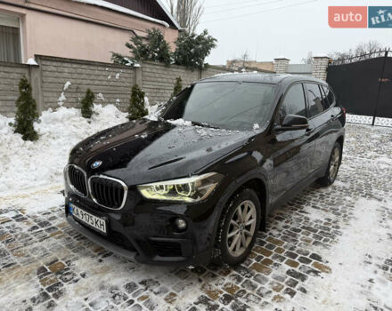 Чорний БМВ Х1, об'ємом двигуна 2 л та пробігом 204 тис. км за 15999 $, фото 1 на Automoto.ua