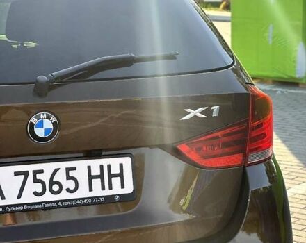 Коричневый БМВ Х1, объемом двигателя 3 л и пробегом 157 тыс. км за 9900 $, фото 5 на Automoto.ua