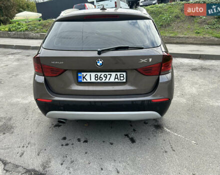 Коричневий БМВ Х1, об'ємом двигуна 2 л та пробігом 265 тис. км за 11000 $, фото 4 на Automoto.ua