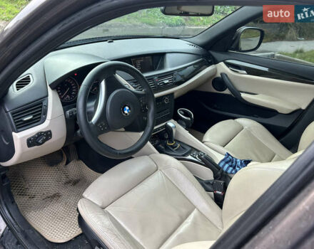 Коричневий БМВ Х1, об'ємом двигуна 2 л та пробігом 265 тис. км за 11000 $, фото 6 на Automoto.ua