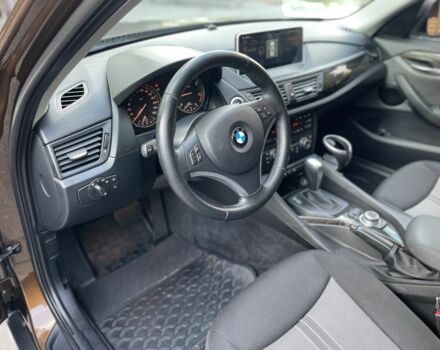 Коричневий БМВ Х1, об'ємом двигуна 2 л та пробігом 150 тис. км за 12800 $, фото 4 на Automoto.ua