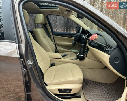 Коричневый БМВ Х1, объемом двигателя 2 л и пробегом 124 тыс. км за 13300 $, фото 9 на Automoto.ua