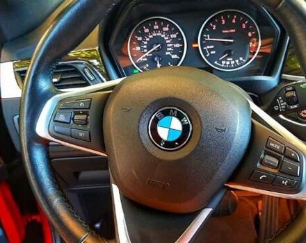 Красный БМВ Х1, объемом двигателя 2 л и пробегом 46 тыс. км за 23000 $, фото 3 на Automoto.ua