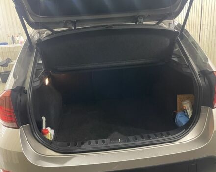 Серый БМВ Х1, объемом двигателя 2 л и пробегом 170 тыс. км за 14000 $, фото 5 на Automoto.ua