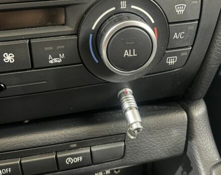 Серый БМВ Х1, объемом двигателя 2 л и пробегом 170 тыс. км за 14000 $, фото 12 на Automoto.ua