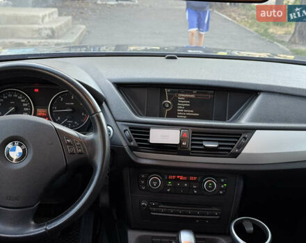 Сірий БМВ Х1, об'ємом двигуна 2 л та пробігом 244 тис. км за 12999 $, фото 32 на Automoto.ua