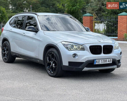 БМВ Х1 2012 в Днепре (Днепропетровске) на Automoto.ua Серый БМВ Х1, объемом двигателя 2 л и пробегом 260 тыс. км за 11500 $, фото 3 на Automoto.ua