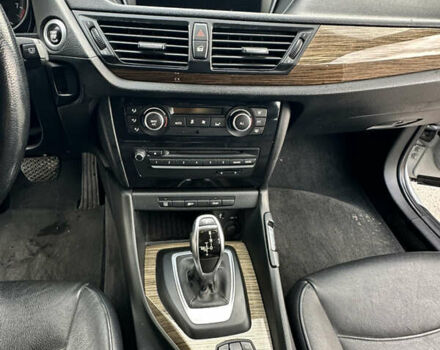 Серый БМВ Х1, объемом двигателя 2 л и пробегом 195 тыс. км за 9999 $, фото 6 на Automoto.ua