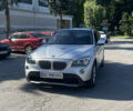 Сірий БМВ Х1, об'ємом двигуна 2 л та пробігом 227 тис. км за 12000 $, фото 1 на Automoto.ua