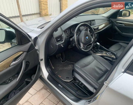 Серый БМВ Х1, объемом двигателя 3 л и пробегом 148 тыс. км за 11500 $, фото 9 на Automoto.ua