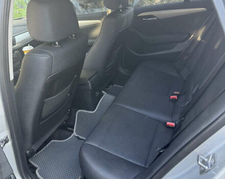 Сірий БМВ Х1, об'ємом двигуна 2 л та пробігом 184 тис. км за 12500 $, фото 5 на Automoto.ua