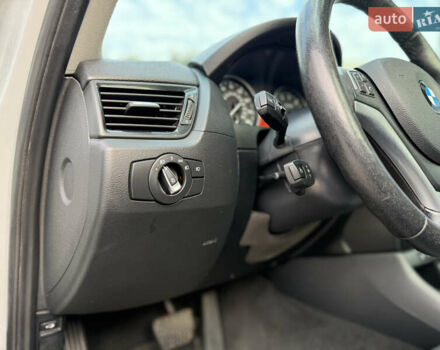 Серый БМВ Х1, объемом двигателя 2 л и пробегом 141 тыс. км за 11700 $, фото 26 на Automoto.ua