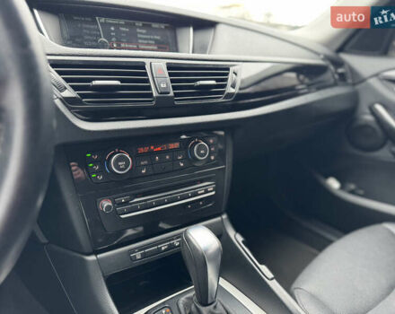 Серый БМВ Х1, объемом двигателя 2.98 л и пробегом 249 тыс. км за 12400 $, фото 11 на Automoto.ua