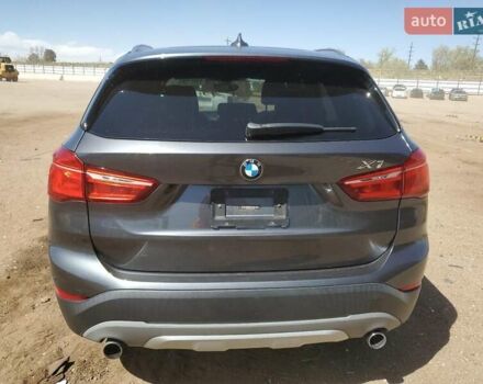 Серый БМВ Х1, объемом двигателя 2 л и пробегом 100 тыс. км за 3000 $, фото 5 на Automoto.ua