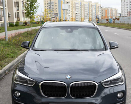 Сірий БМВ Х1, об'ємом двигуна 2 л та пробігом 210 тис. км за 26000 $, фото 6 на Automoto.ua