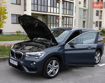 Сірий БМВ Х1, об'ємом двигуна 2 л та пробігом 210 тис. км за 26000 $, фото 50 на Automoto.ua