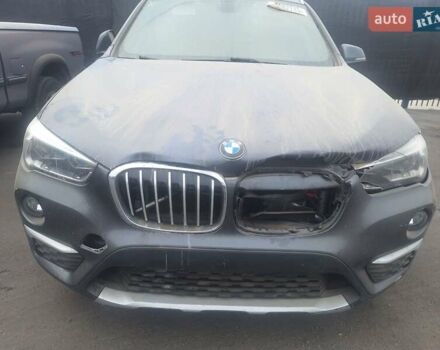 Сірий БМВ Х1, об'ємом двигуна 2 л та пробігом 251 тис. км за 9500 $, фото 4 на Automoto.ua