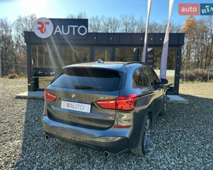 Сірий БМВ Х1, об'ємом двигуна 2 л та пробігом 100 тис. км за 16500 $, фото 5 на Automoto.ua
