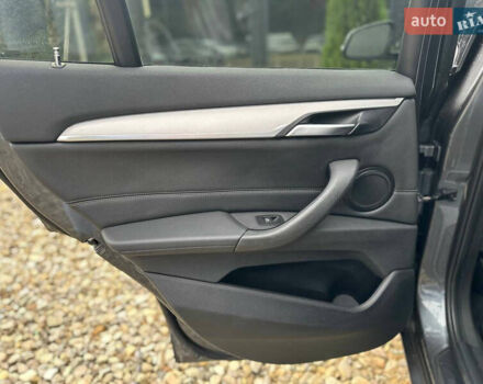 Сірий БМВ Х1, об'ємом двигуна 2 л та пробігом 100 тис. км за 16500 $, фото 16 на Automoto.ua