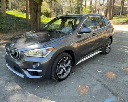 Серый БМВ Х1, объемом двигателя 2 л и пробегом 51 тыс. км за 10000 $, фото 2 на Automoto.ua