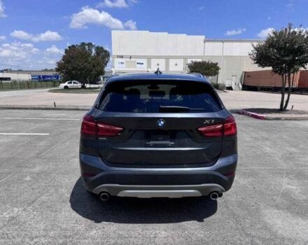 Серый БМВ Х1, объемом двигателя 2 л и пробегом 42 тыс. км за 4000 $, фото 3 на Automoto.ua