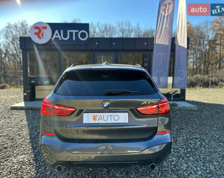 Сірий БМВ Х1, об'ємом двигуна 2 л та пробігом 100 тис. км за 16500 $, фото 3 на Automoto.ua