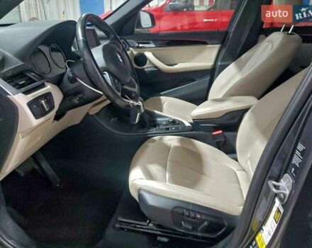 Серый БМВ Х1, объемом двигателя 2 л и пробегом 83 тыс. км за 4200 $, фото 6 на Automoto.ua