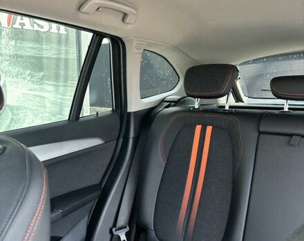 Серый БМВ Х1, объемом двигателя 2 л и пробегом 205 тыс. км за 23800 $, фото 16 на Automoto.ua