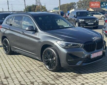 Серый БМВ Х1, объемом двигателя 2 л и пробегом 53 тыс. км за 29800 $, фото 3 на Automoto.ua