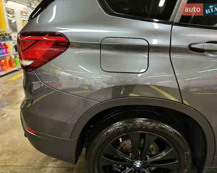 Сірий БМВ Х1, об'ємом двигуна 2 л та пробігом 53 тис. км за 29999 $, фото 26 на Automoto.ua