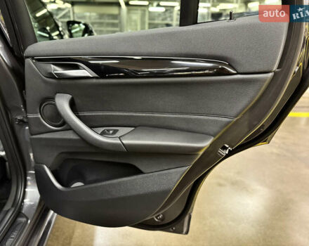 Сірий БМВ Х1, об'ємом двигуна 2 л та пробігом 53 тис. км за 29999 $, фото 56 на Automoto.ua