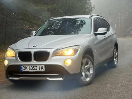Сірий БМВ Х1, об'ємом двигуна 2 л та пробігом 274 тис. км за 10500 $, фото 1 на Automoto.ua
