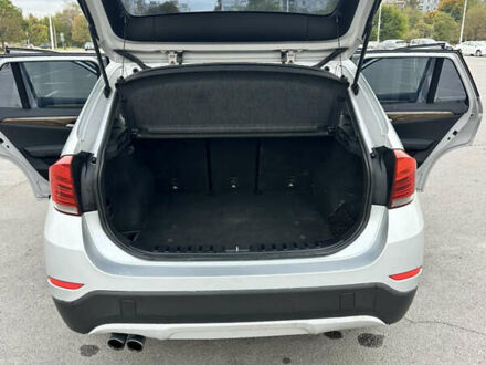 Серый БМВ Х1, объемом двигателя 2 л и пробегом 195 тыс. км за 9999 $, фото 1 на Automoto.ua