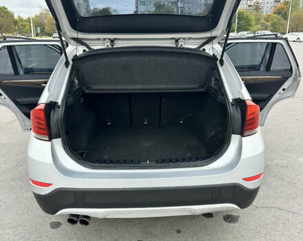 Серый БМВ Х1, объемом двигателя 2 л и пробегом 195 тыс. км за 9999 $, фото 1 на Automoto.ua