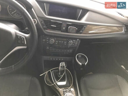 БМВ Х1 2015 в Киеве на Automoto.ua Серый БМВ Х1, объемом двигателя 2 л и пробегом 184 тыс. км за 10500 $, фото 1 на Automoto.ua