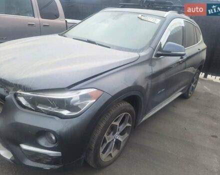 Сірий БМВ Х1, об'ємом двигуна 2 л та пробігом 251 тис. км за 9500 $, фото 1 на Automoto.ua