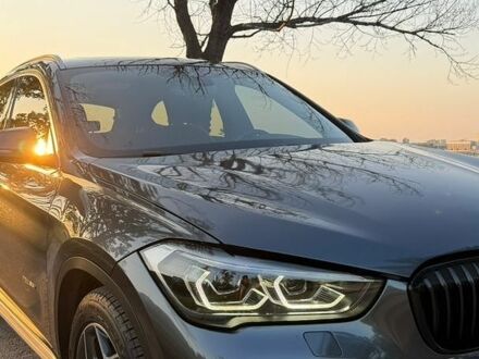 Серый БМВ Х1, объемом двигателя 2 л и пробегом 120 тыс. км за 20000 $, фото 1 на Automoto.ua