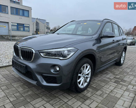 Сірий БМВ Х1, об'ємом двигуна 0 л та пробігом 199 тис. км за 18000 $, фото 1 на Automoto.ua