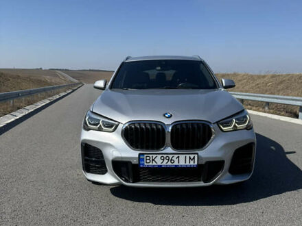БМВ Х1 2020 у Рівному на Automoto.ua Сірий БМВ Х1, об'ємом двигуна 2 л та пробігом 140 тис. км за 23000 $, фото 1 на Automoto.ua