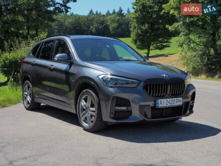 Серый БМВ Х1, объемом двигателя 2 л и пробегом 57 тыс. км за 42350 $, фото 1 на Automoto.ua