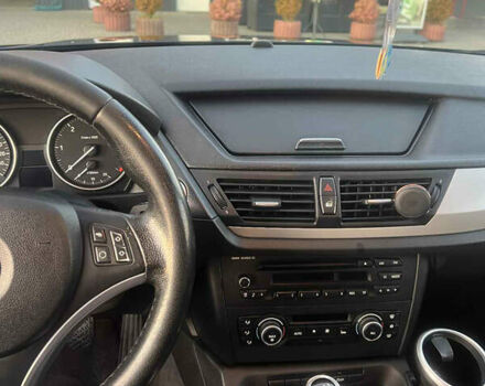 БМВ Х1 2010 в Яворове на Automoto.ua Синий БМВ Х1, объемом двигателя 2 л и пробегом 238 тыс. км за 11450 $, фото 3 на Automoto.ua