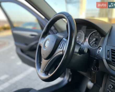 Синий БМВ Х1, объемом двигателя 2 л и пробегом 300 тыс. км за 8899 $, фото 58 на Automoto.ua