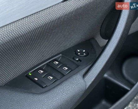 Синий БМВ Х1, объемом двигателя 2 л и пробегом 200 тыс. км за 9999 $, фото 45 на Automoto.ua